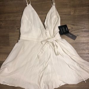 lulus white romper new with tags size small